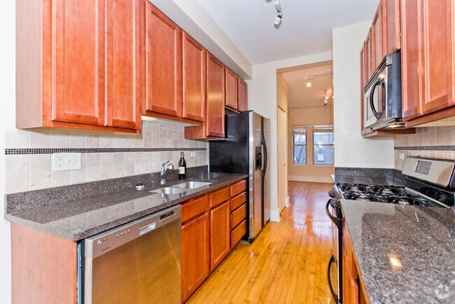 Building Photo - 3453 N Wolcott Ave Unit 3 Rental