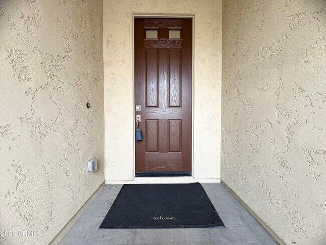 Photo - 16907 W Holly St