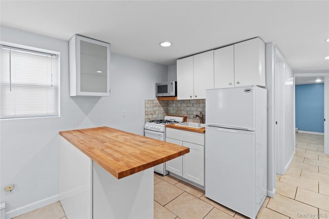 Photo - 26 Indiana Ave