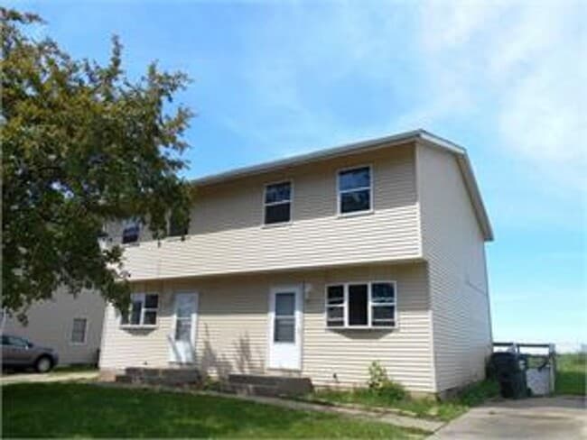 Building Photo - 4132 N Elsie Ave Unit 4132 N Elsie Ave.