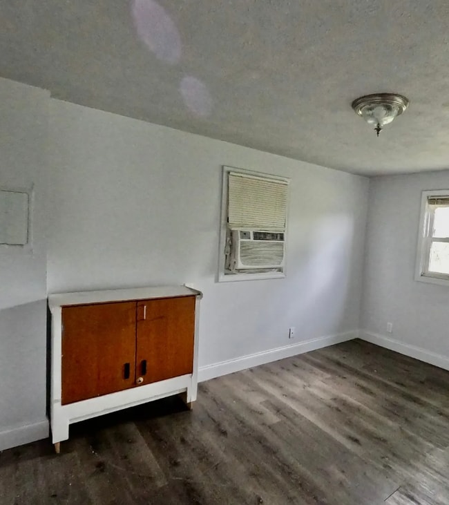 Photo - 1517 Tinkertown Ave