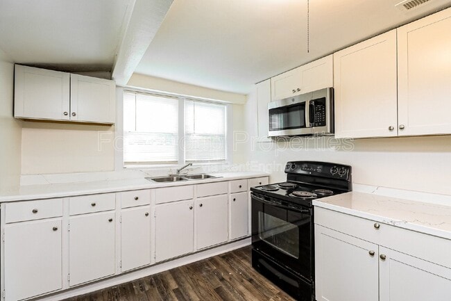 Photo - 709 S Davis Ave