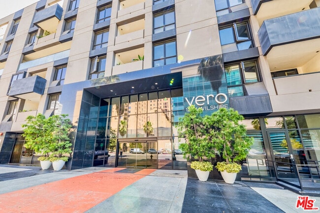 Photo - 1234 Wilshire Blvd Unidad 306 Rental