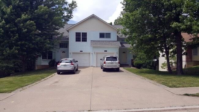 Building Photo - 5330 Godas Cir Unit 5330