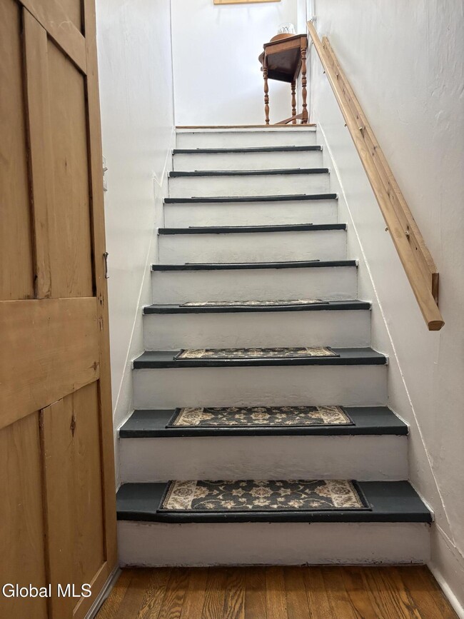 Photo - 20 Elm St Unit Apartment