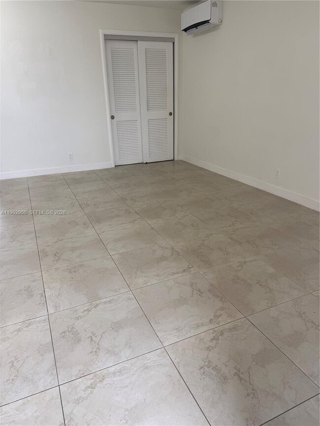 Photo - 722 NE 8th St Unit 8