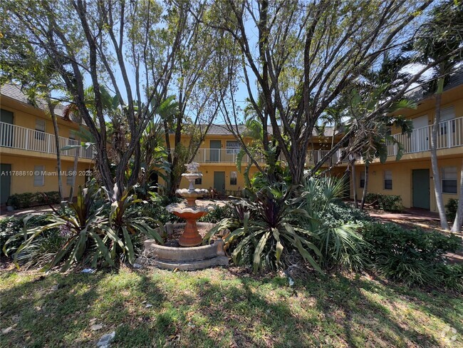 Building Photo - 4051 N Dixie Hwy Unit 10 Rental