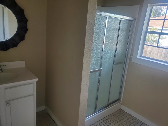 Photo - 408 N Texas St