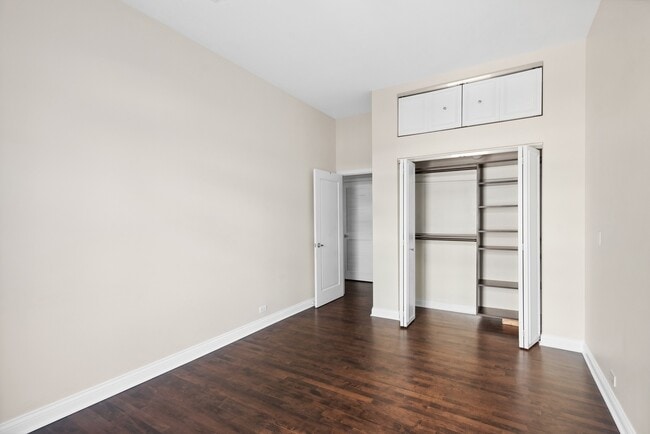 Photo - 2158 N Damen Ave