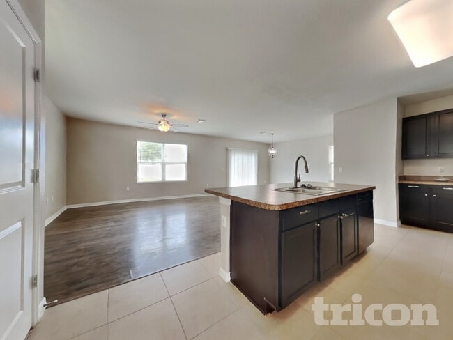 10111 Mangrove Well Rd