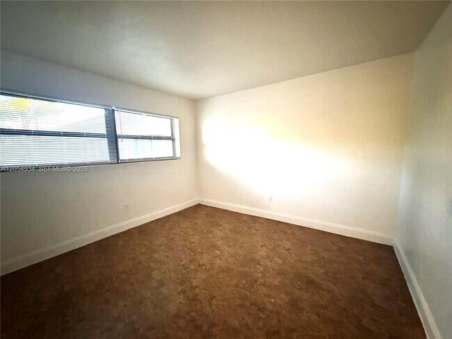 1525 NE 135th St Unidad 14