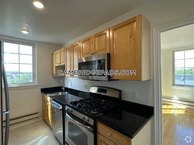 Building Photo - 60 Brattle St Unit PENT Rental