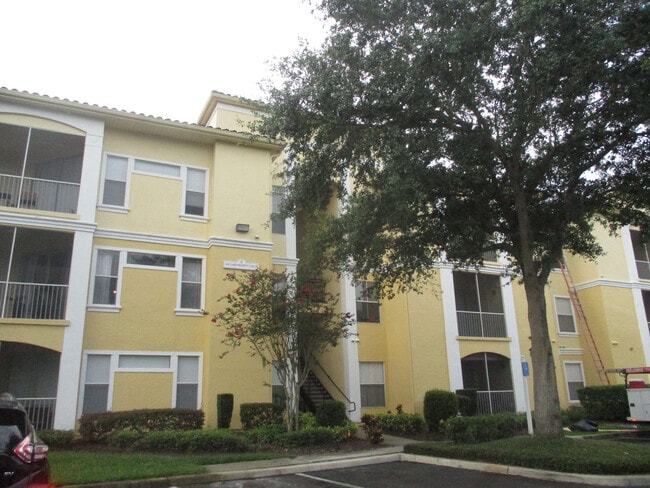 Building Photo - Spacious 2BR/2BA Visconti Condo with Washe... Unit 9305