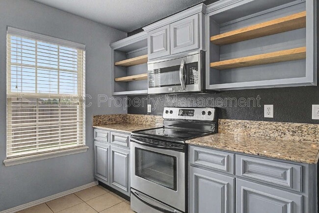 Photo - 3801 SW Gibson Ave
