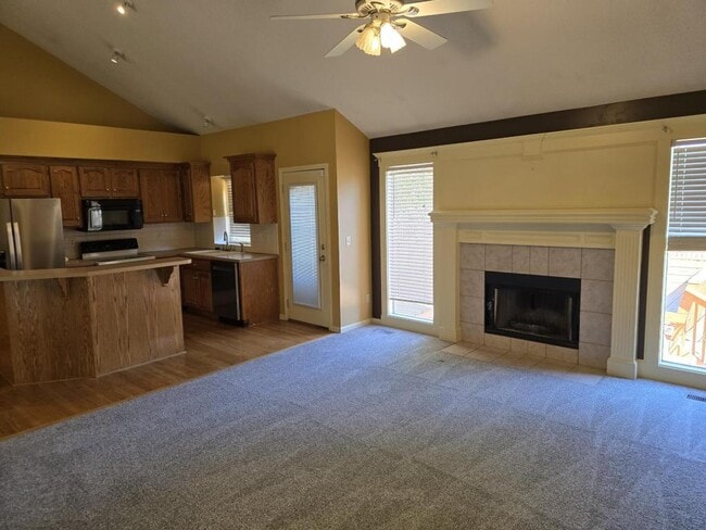 Photo - 7709 N Mersington Ave