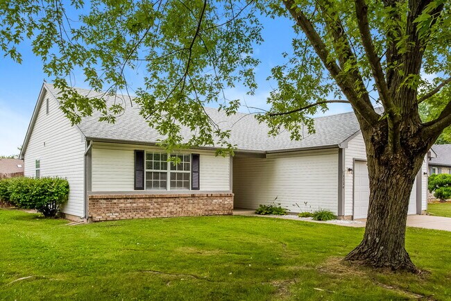 Photo - 6204 Glenshire Ln