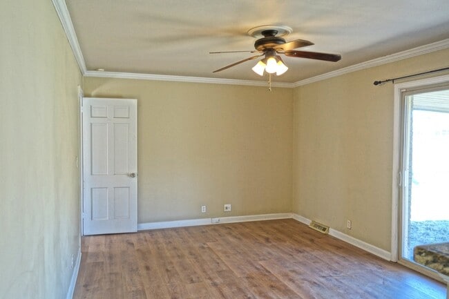 Photo - 905 Coronado Ave SE