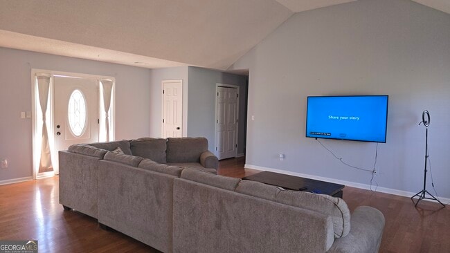 Photo - 107 Tyler Ct