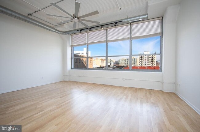 Building Photo - 2200 Arch St Unit 503 Rental