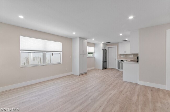 Photo - 2648 Van Buren Ave