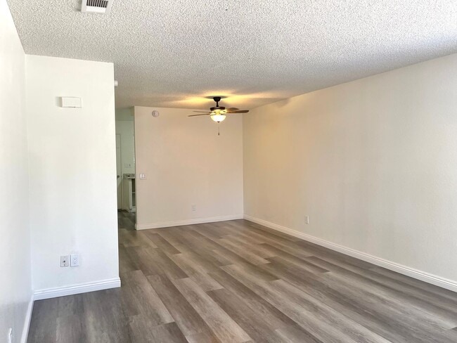 Photo - 600 E Lugonia Ave Unidad C