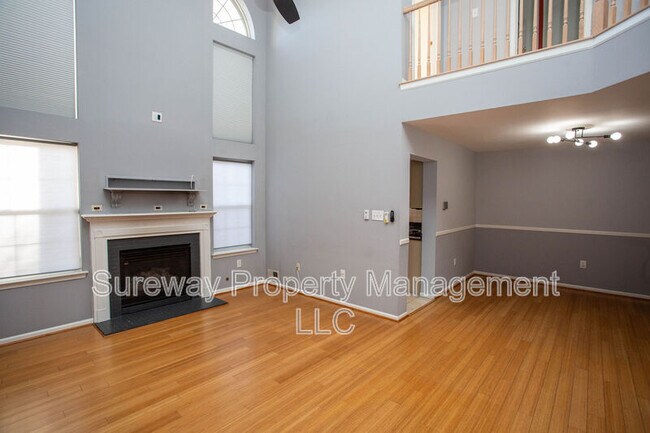 Photo - 605 Doral Dr
