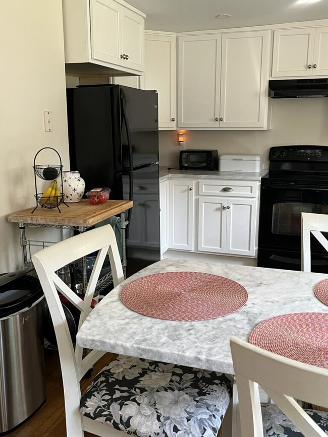 Photo - 592 Long Pond Rd