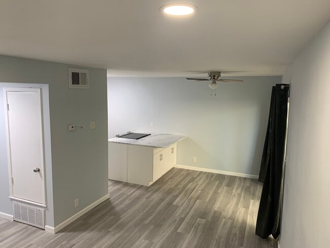 Photo - 500 E. Riverside Dr. Unit #122