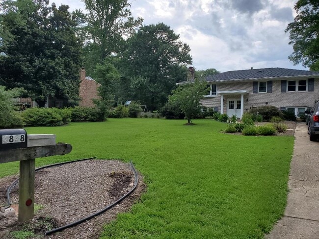 Building Photo - 3838 Glenbrook Rd Rental