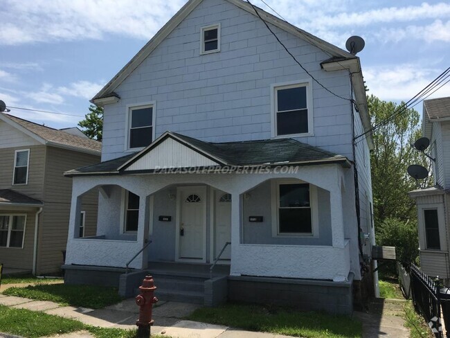 Building Photo - 1319 Eynon St Rental