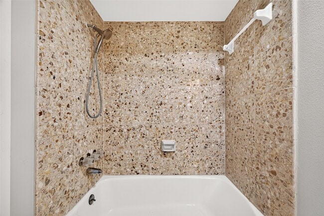Photo - 2103 Winged Foot Dr