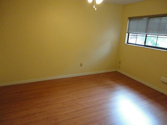 Photo - 2 bedroom/2 bath condo in Rockwood Villas.
