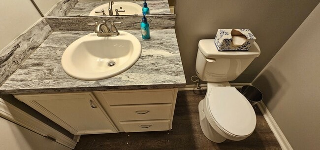 Photo - 823 Laurel Hill Pl