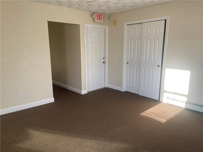 Photo - 585 Main St Unit 2A