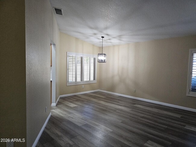 3337 W Kristal Way