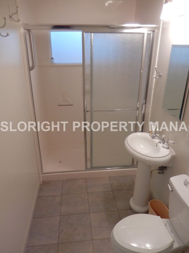 Photo - AVAILABLE LATE MAY - Pismo Beach Duplex - Back Unit