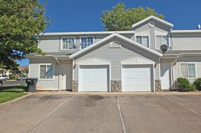 Building Photo - 294 E Cobblecreek Dr Unit 2