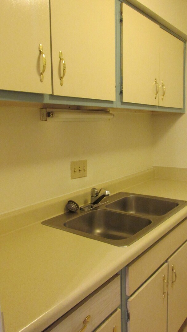2 bedroom 2 bath Condo Available for Rent ... - 2 bedroom 2 bath Condo Available for Rent ...