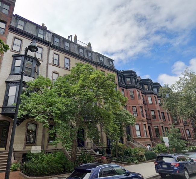 Building Photo - 265 Beacon St Unit 5