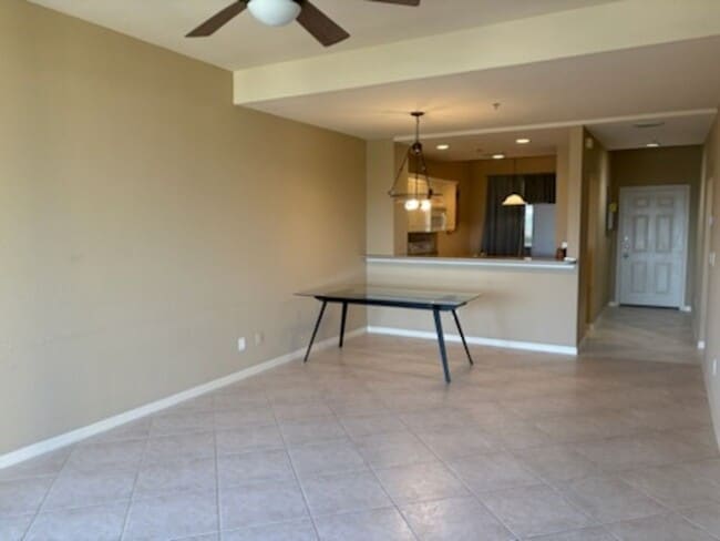 Photo - roman plaza Unit 402