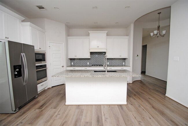 Photo - 24978 Tidmor Ln