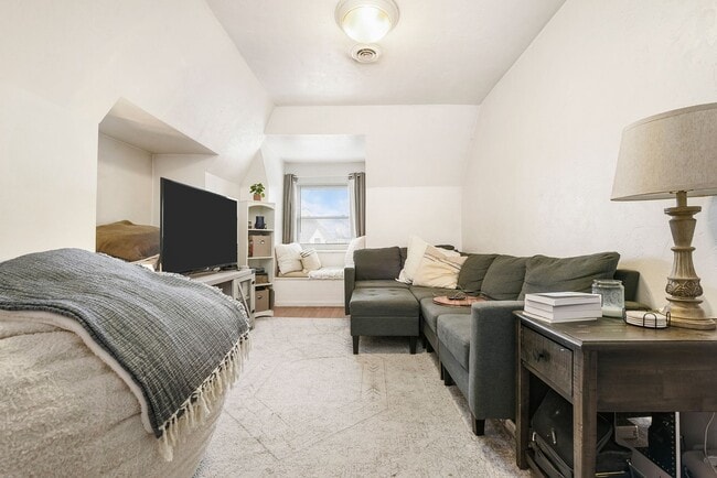 Photo - 5820 Alder St Unit 3