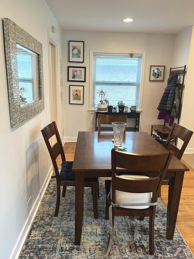 Photo - 8717 Karlov Ave