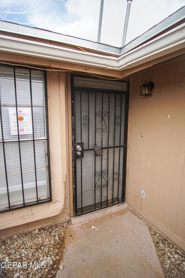 Photo - 10007 Caribou Dr