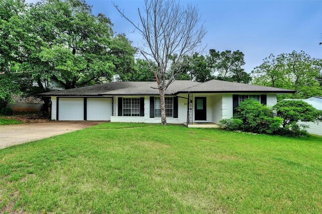 Photo - 8001 Ceberry Dr
