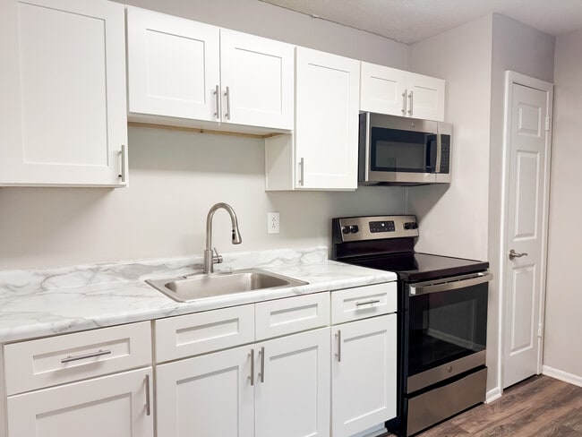 Photo - Springwood Apartments