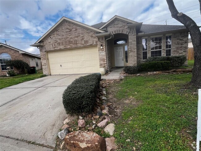 Building Photo - 20150 Jasper Oaks Dr Rental