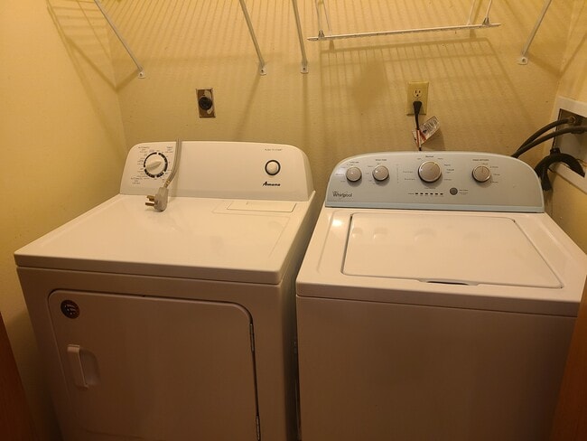 Photo - 541 Westwinds Dr