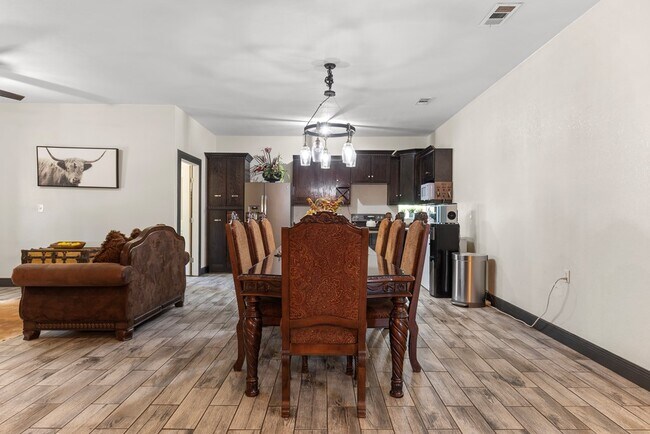 Photo - 10799 E Drake St