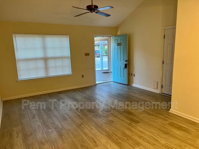 Photo - 128 Fox Chase Rd